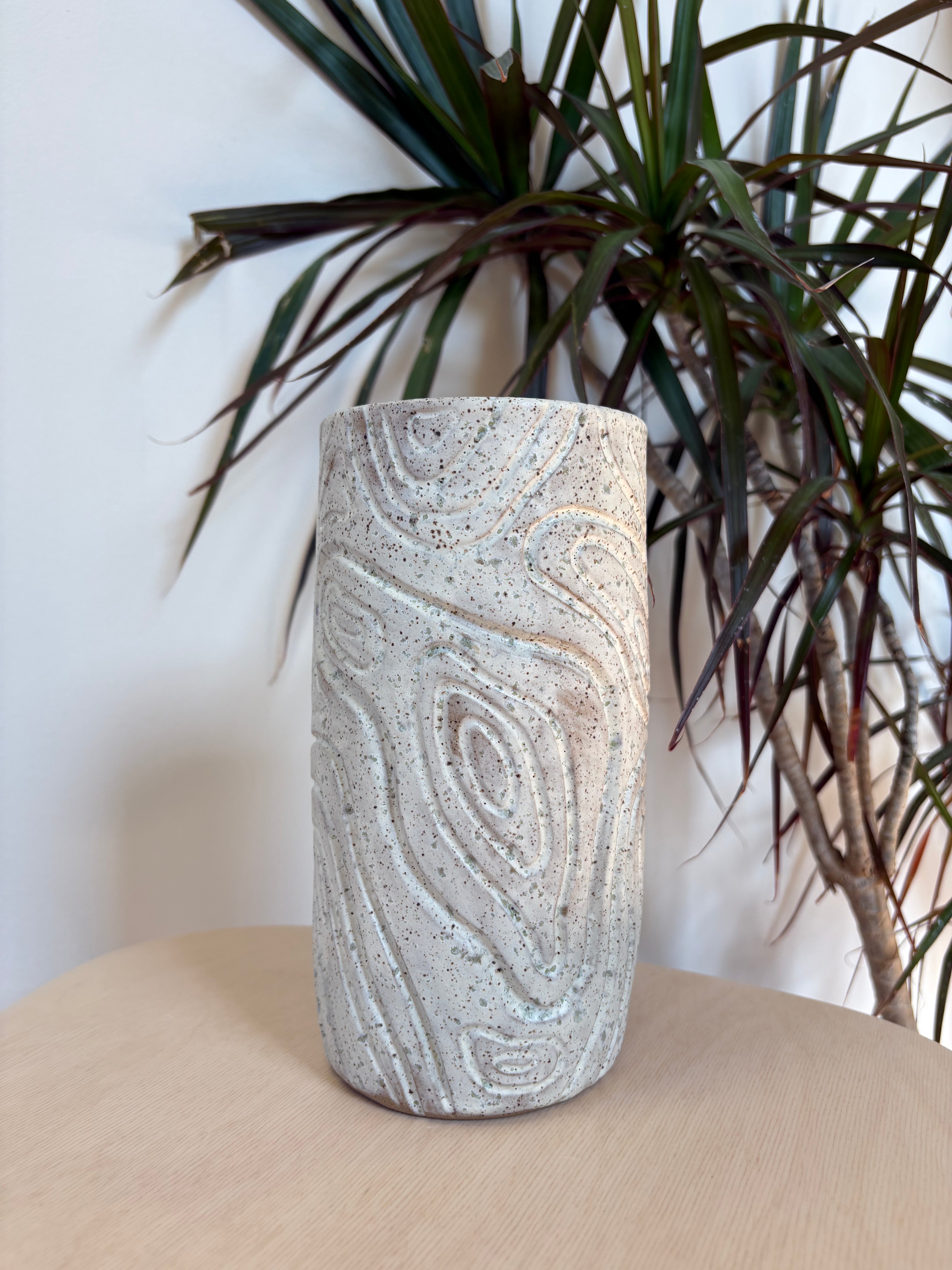 Topo Vase